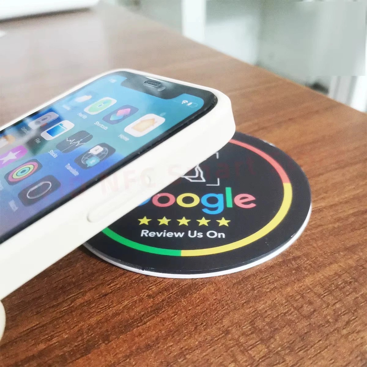 Adesivo Rotondo Nero con NFC (TAP009) - immagine 2
